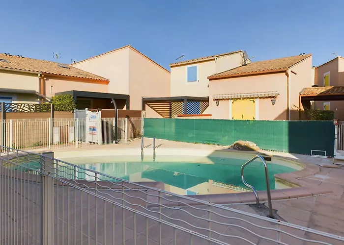 Apartamento 2 Pieces Rdc Avec Terrasse Et Parking Dans Securisee Avec Piscine - Fr-1-326-846 *